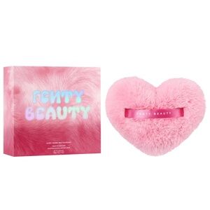 FENTY BEAUTY BY RIHANNA
FAIRY BOMB WATTACRUSH HEART SHAPED
SHIMMER PUFF NIB